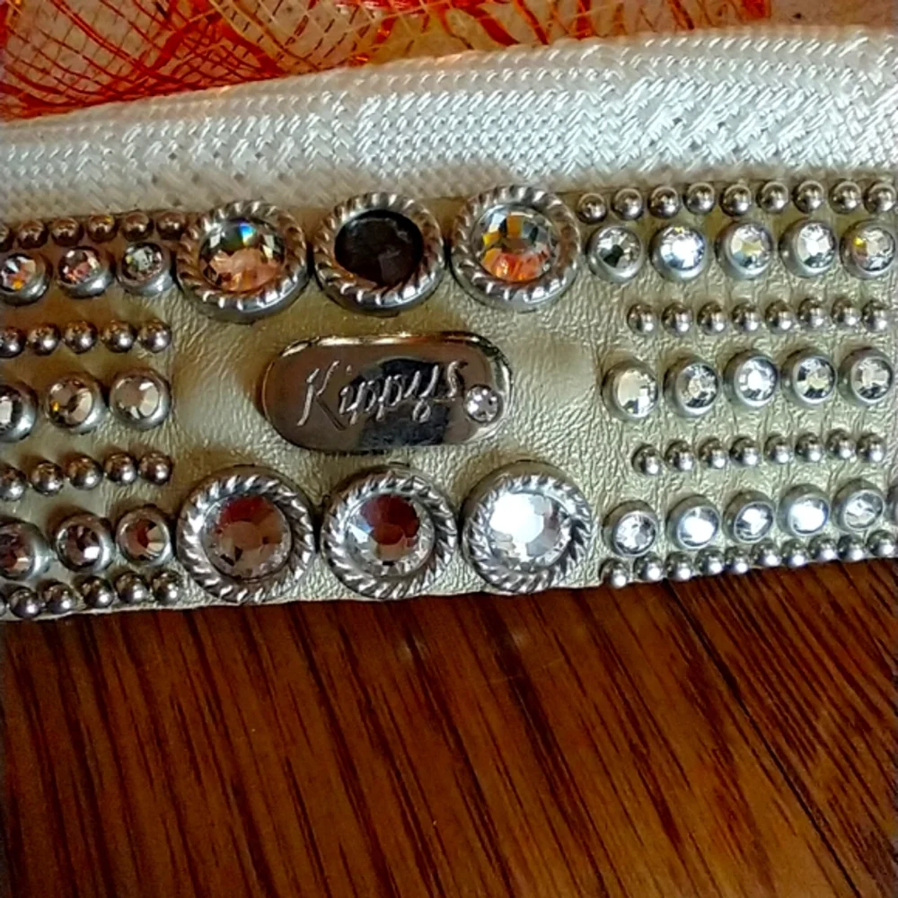 SOLD!!!!!!!!Kippy's Swarovski Crystal Rhinestone Champagne leather Authentic - Picture 6 of 12